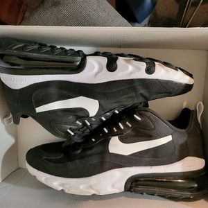 Nike Airmax 270 react size 8